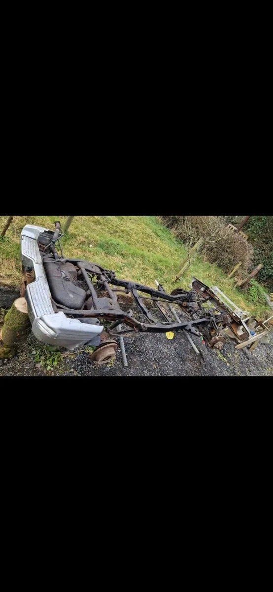 Mitsubishi Pajero 1997 - Image 3