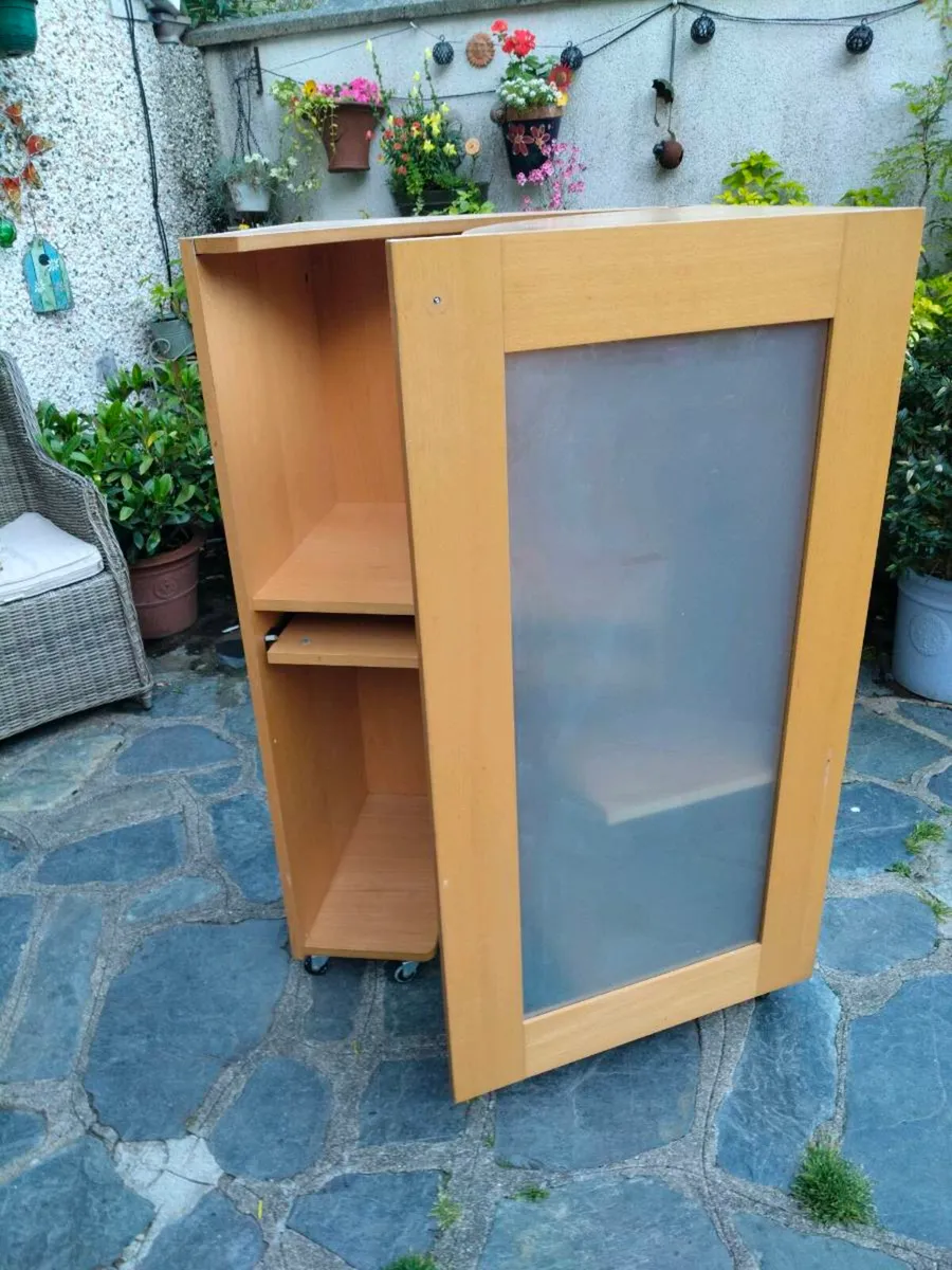Cabinet opens out into a desk. Brilliant sp - Image 1