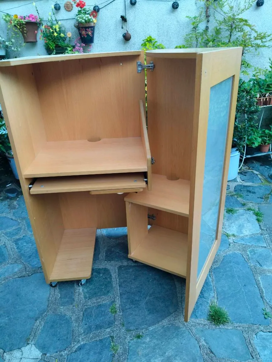 Cabinet opens out into a desk. Brilliant sp - Image 2