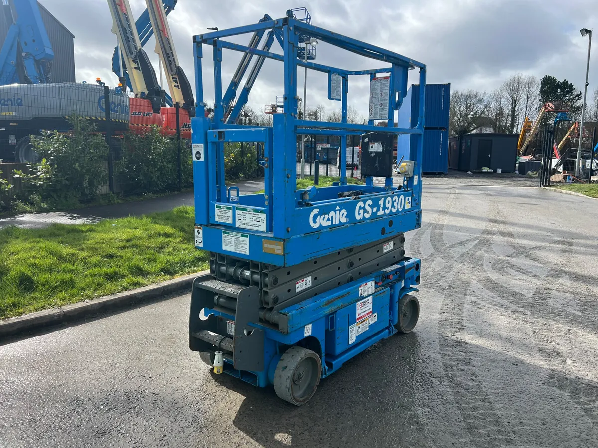 Genie GS1930 Scissor Lift - Image 3