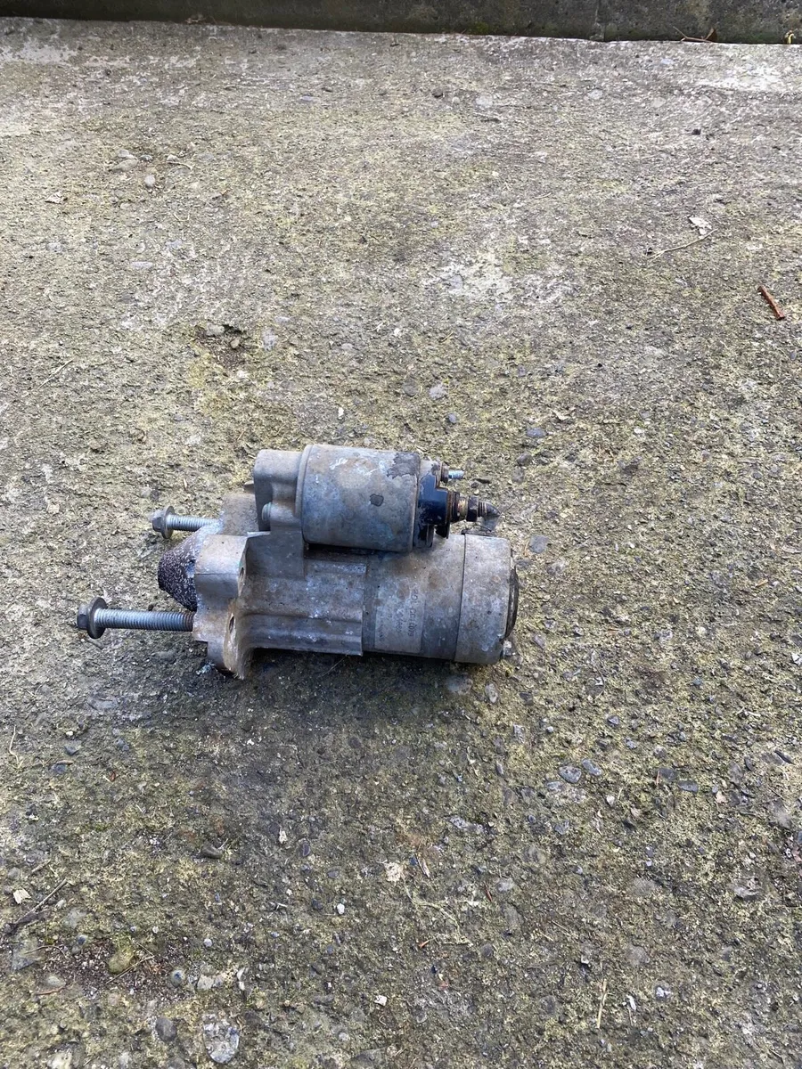 Starter motor for Renault kangoo 2011