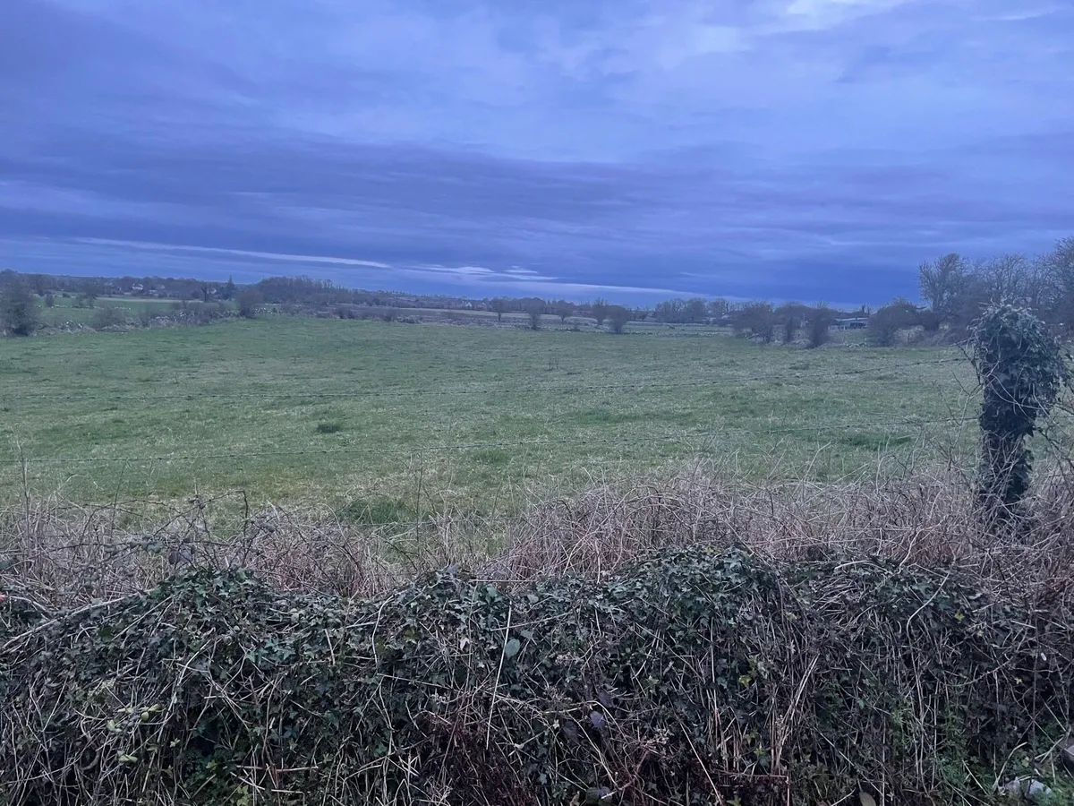 LAND FOR SALE - Image 1