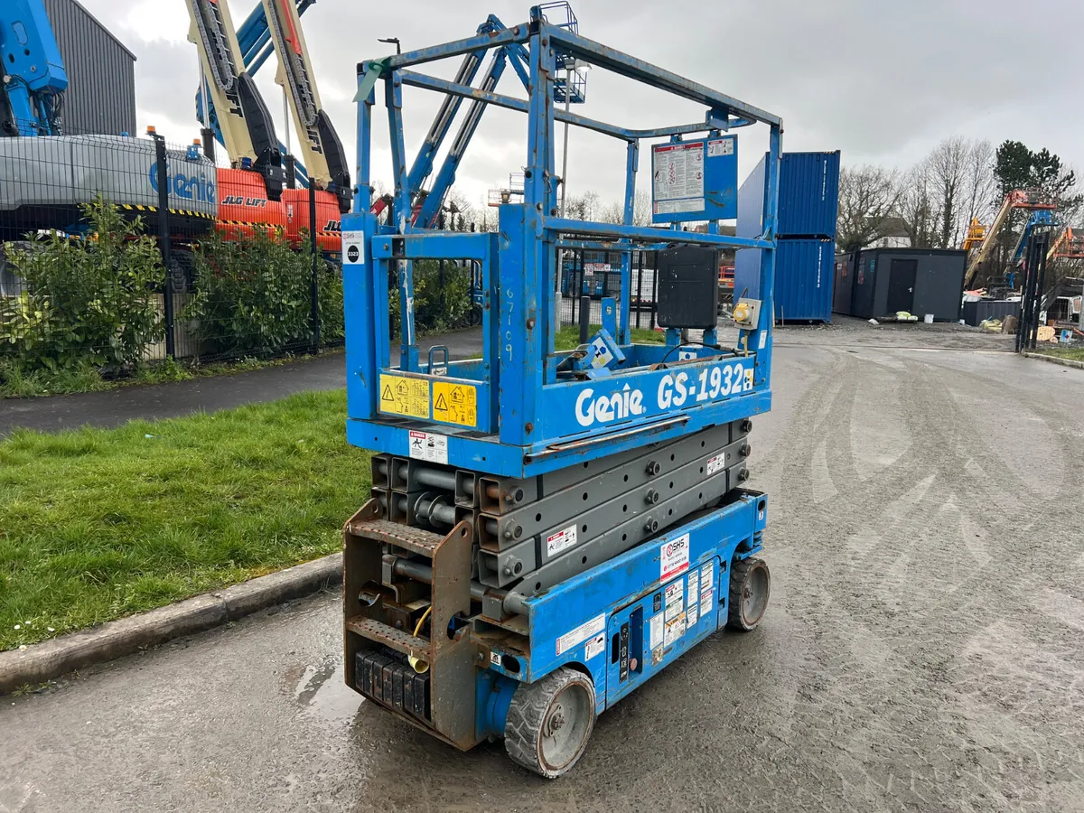 Genie GS1932 Scissor Lift New Batteries - Image 2
