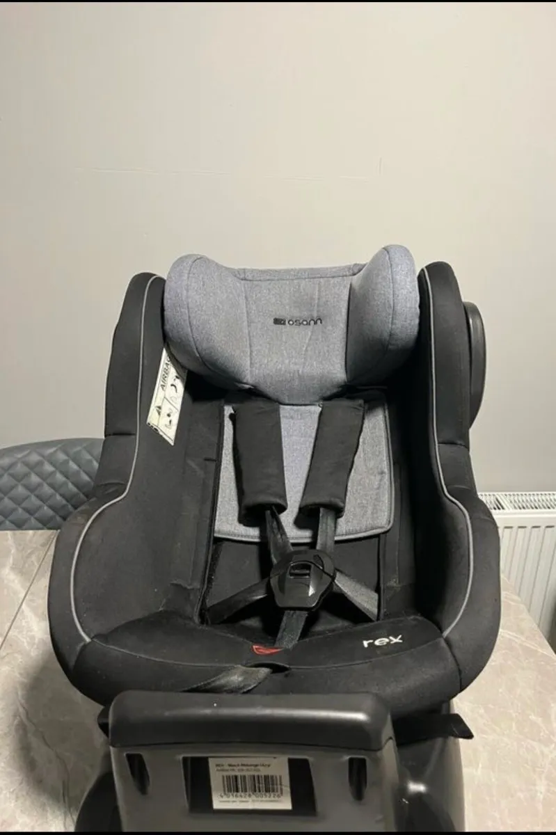 Baby car seat - Image 1