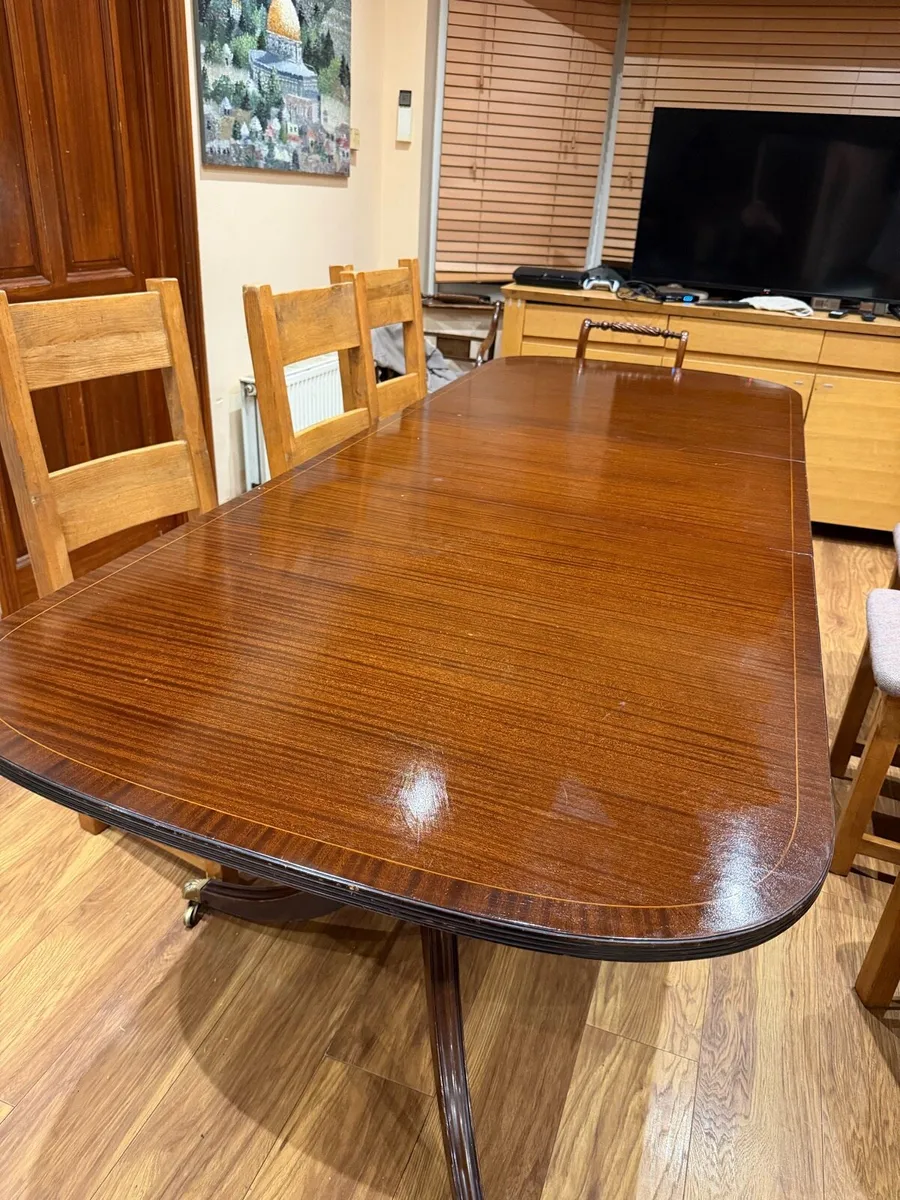 Mahogany antique dining table - Image 1