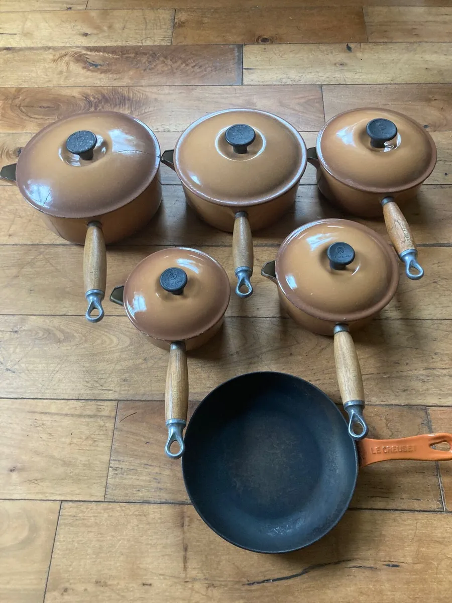 La Creusot pots cast iron - Image 1
