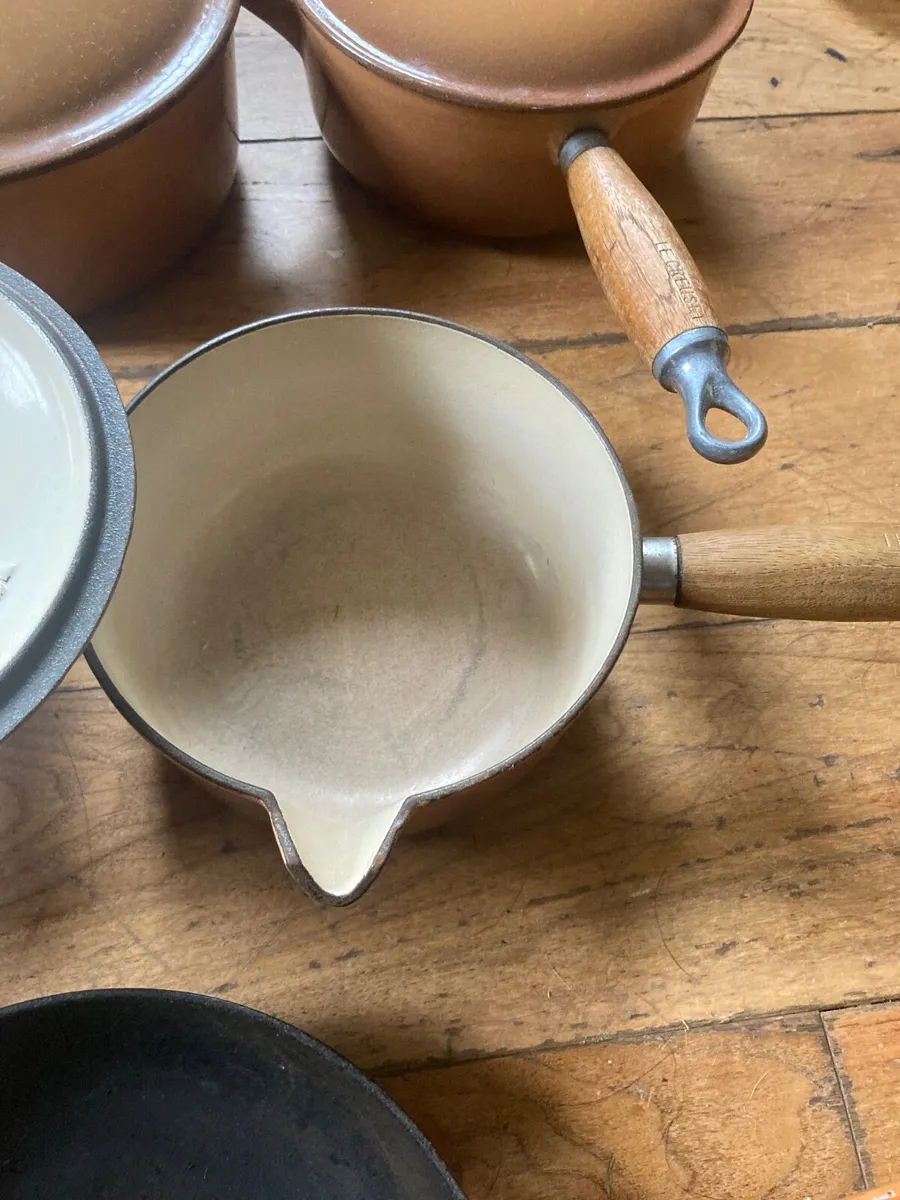 La Creusot pots cast iron - Image 3