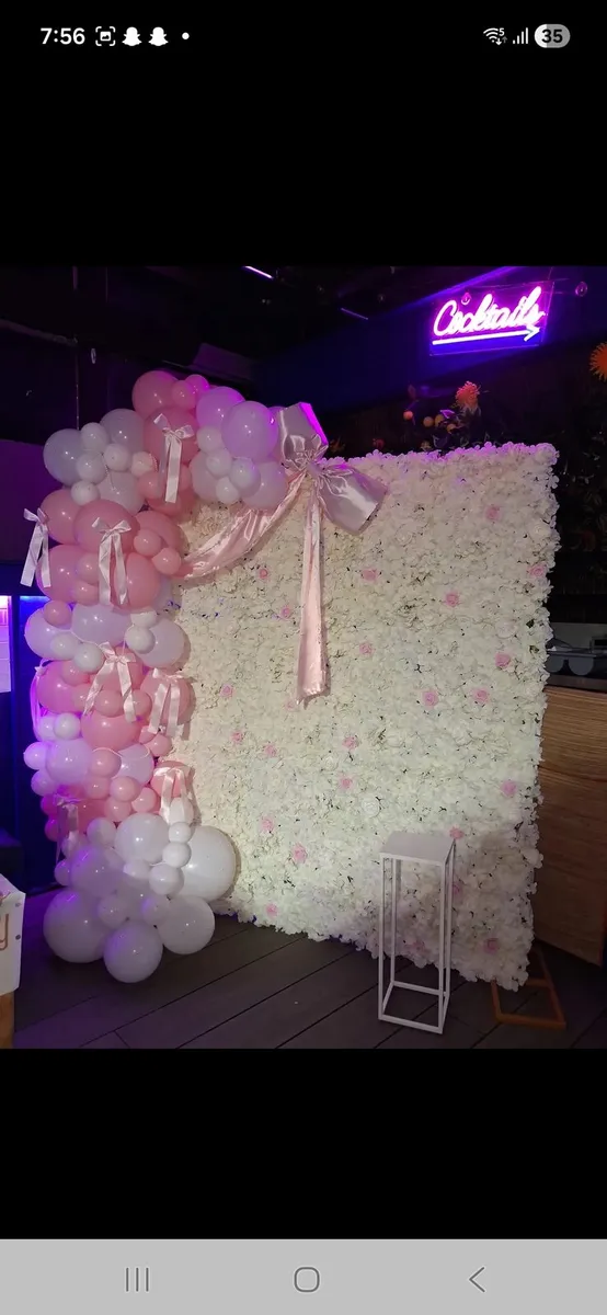 Flower wall - Image 1