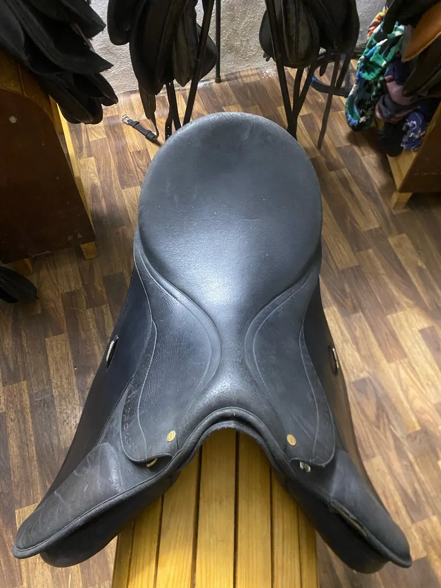 Wintec 2000 18” adjustable saddle - Image 2