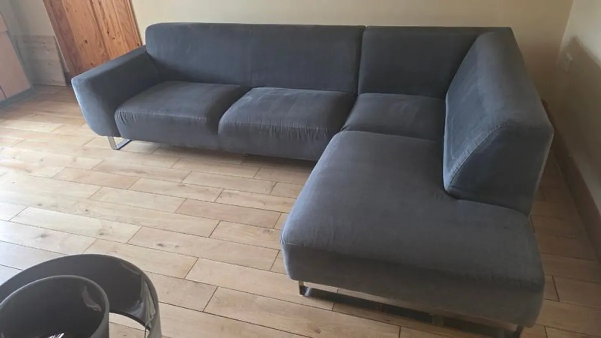 Sofa - Image 2