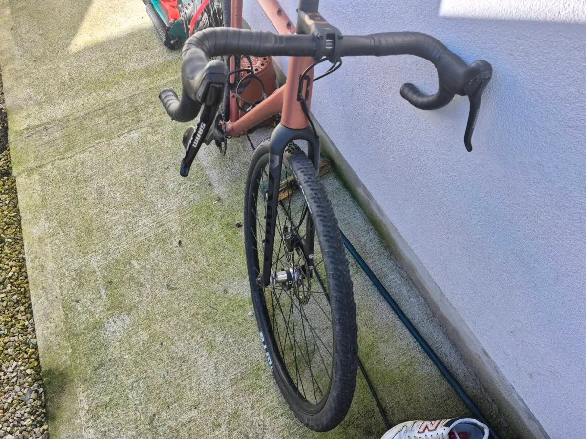 Rondo Ruut Gravel Bike - Image 2