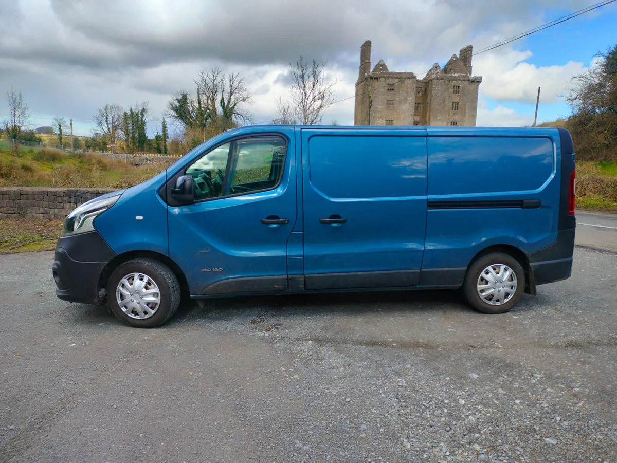 Nissan NV300 2018 - Image 2