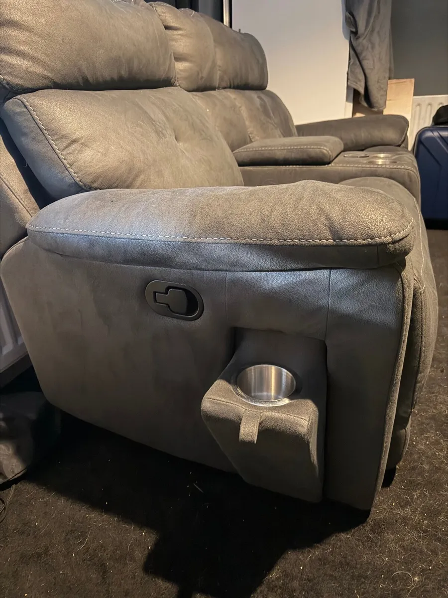 2 seater Recliner sofa - Image 1
