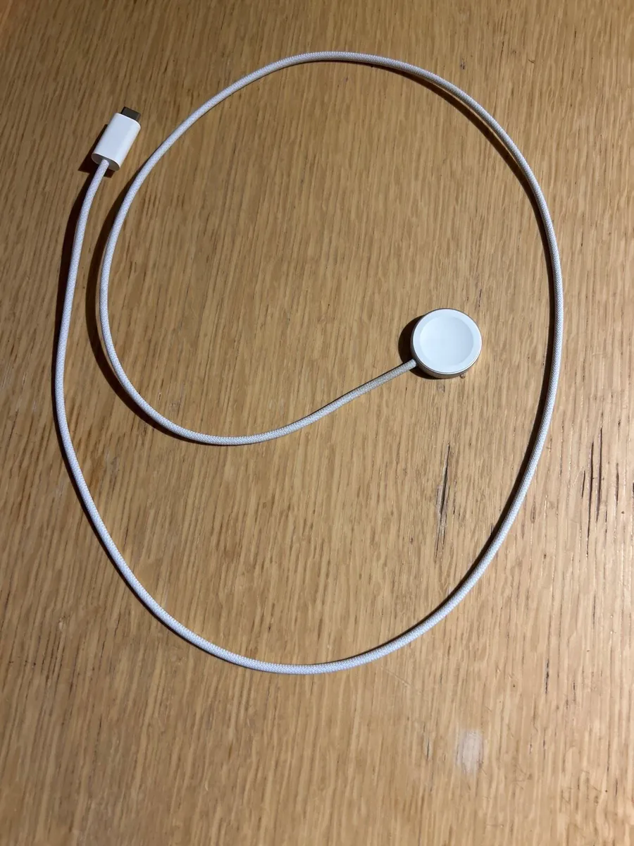 Apple watch SE 2020 - Image 4