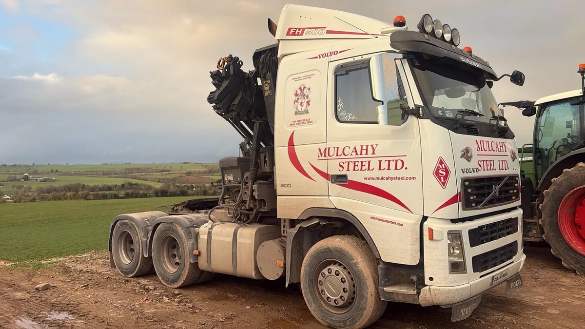 Volvo FH 500 artic lorry - Image 2