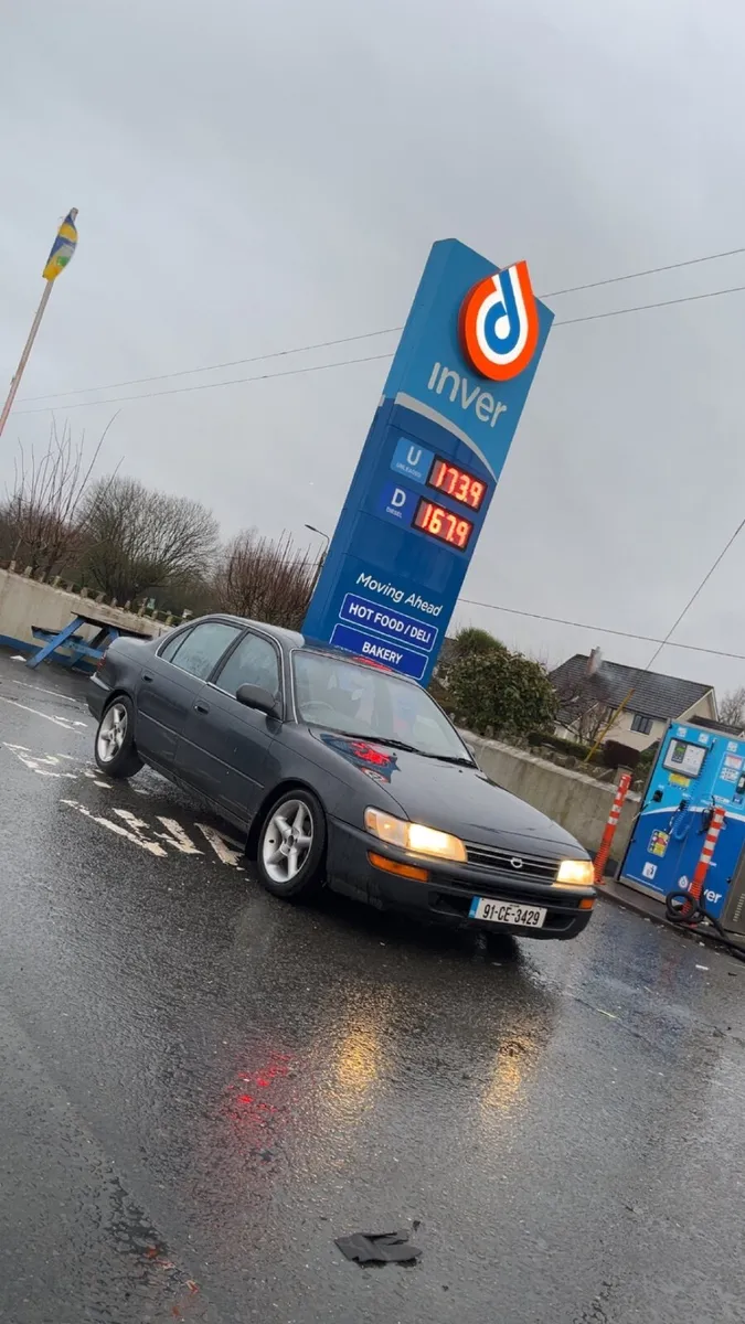 Toyota Corolla 1991 - Image 1