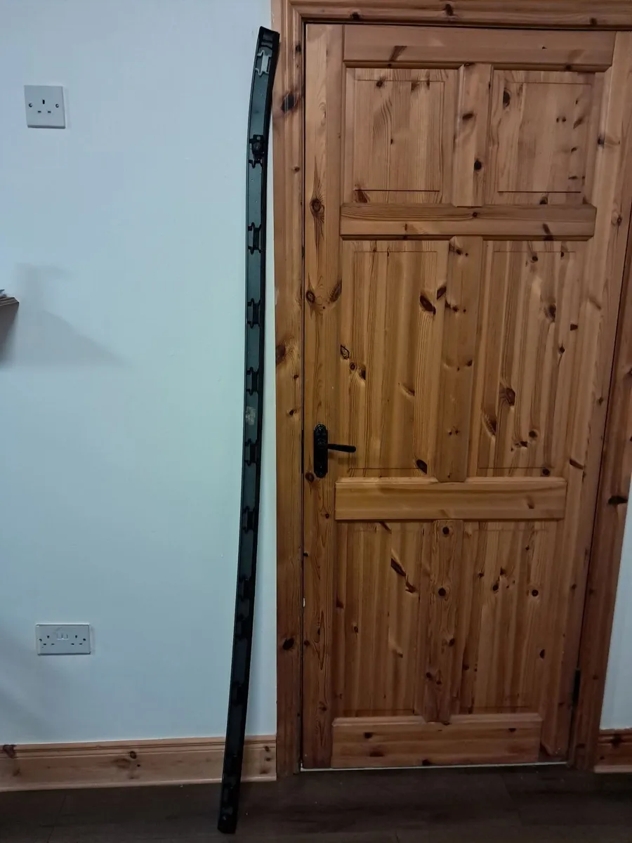 Landrover Discovery Sport Left Roof Trim Grey - Image 3