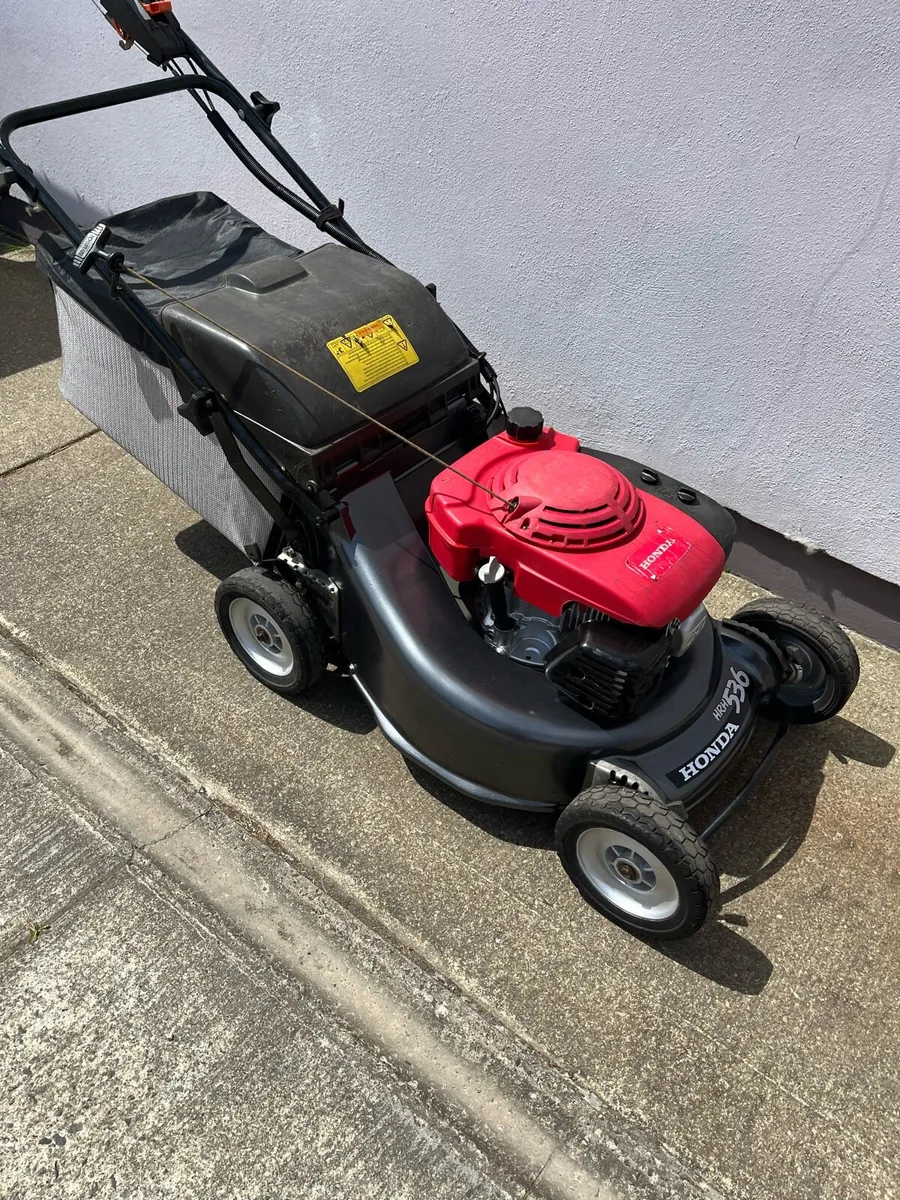 Honda Pro Lawn Mower Wanted - Image 1