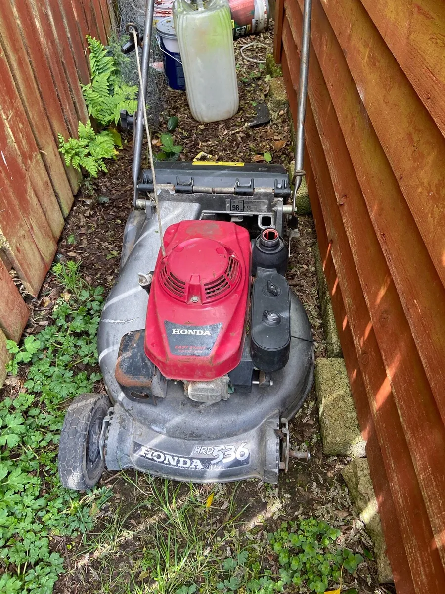 Honda Pro Lawn Mower Wanted - Image 2
