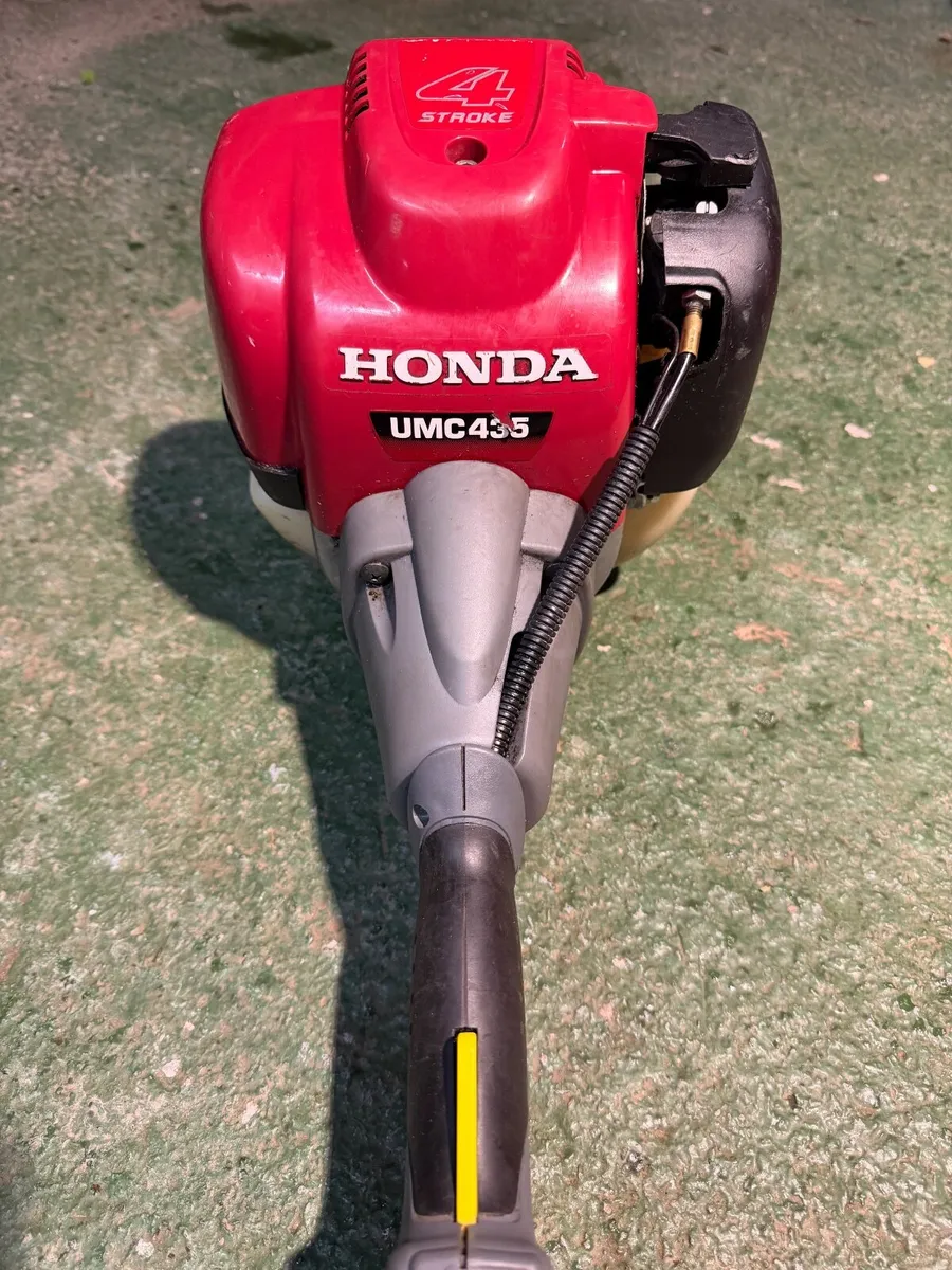 Honda UMC 435 E Versatool & attachments - Image 2