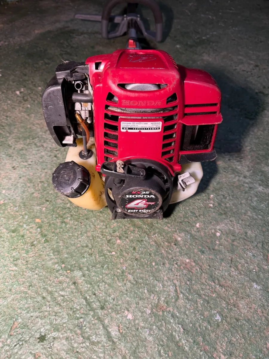 Honda UMC 435 E Versatool & attachments - Image 3