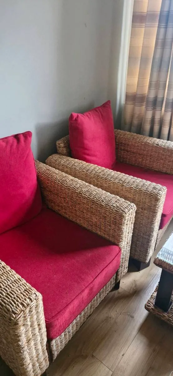 Wicker chair set - Image 3