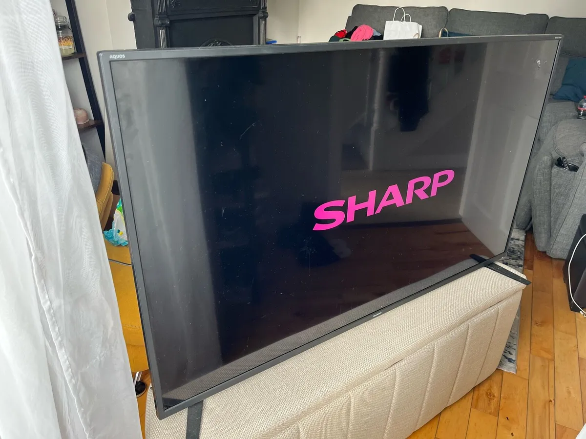 50” TV Sharp Aquos - Image 1