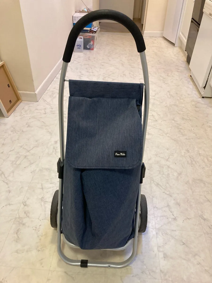 Walking aid and shopping trolley - Image 2