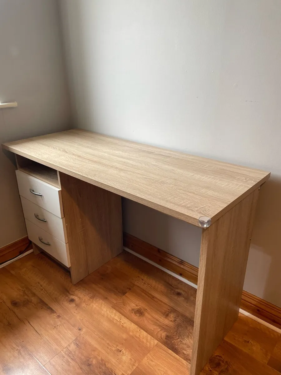 Desk - Image 1