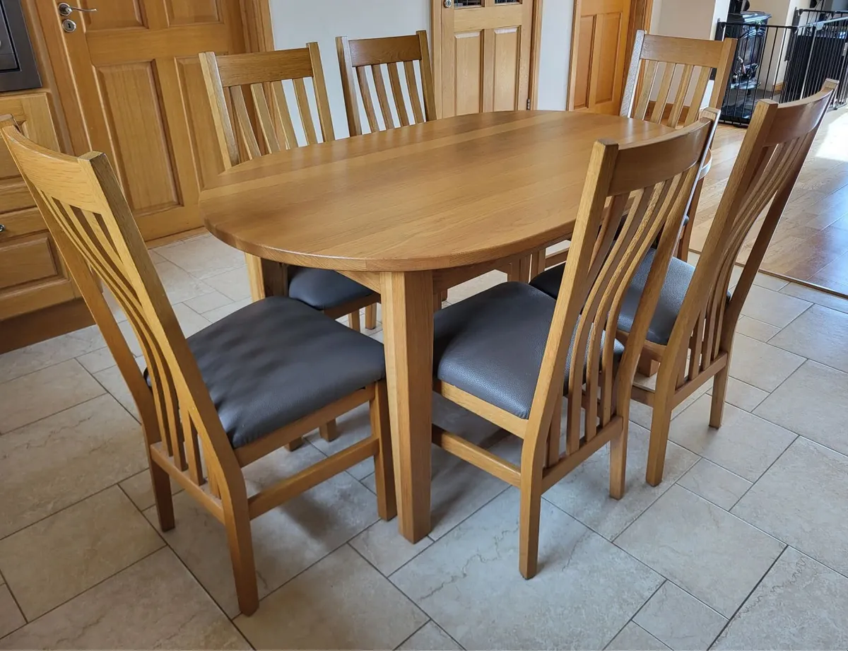 Solid Oak Dining Table and 6 Chairs - Image 1
