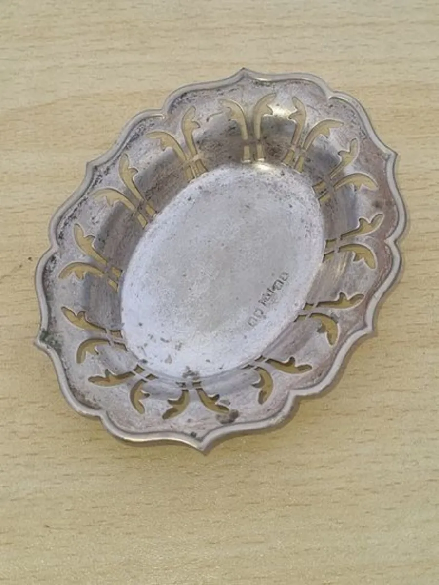 Small, oval trinket tray - Image 2