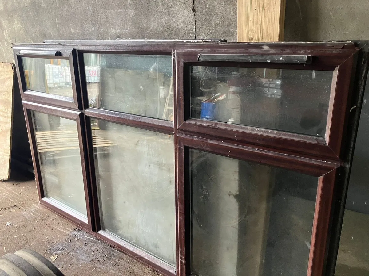 Three Window Frames with Glass - Image 2
