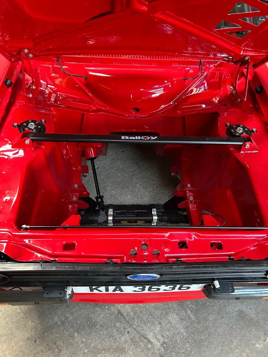 Ford escort rallycar - Image 4