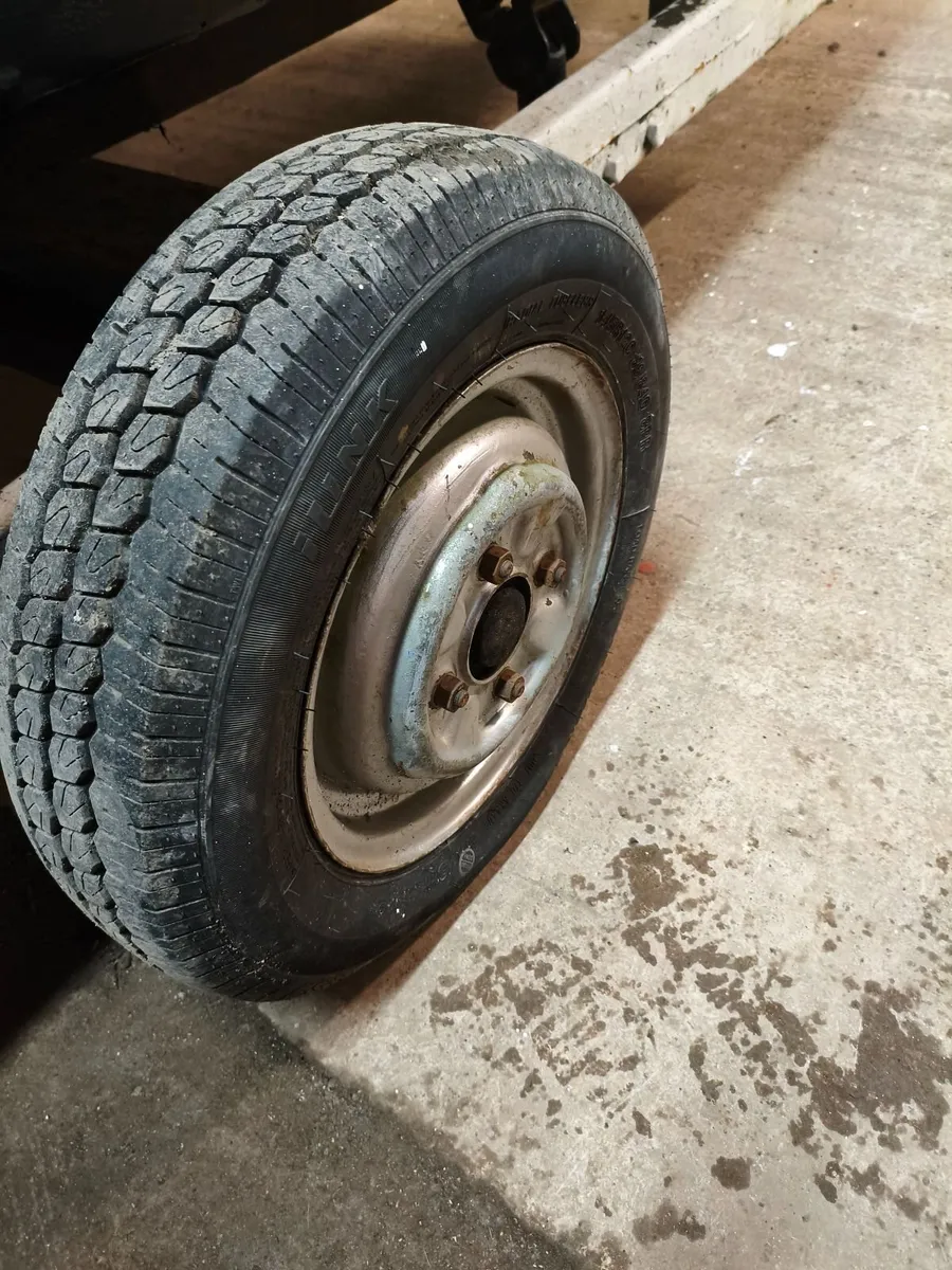 Dorry 13ft - Image 2