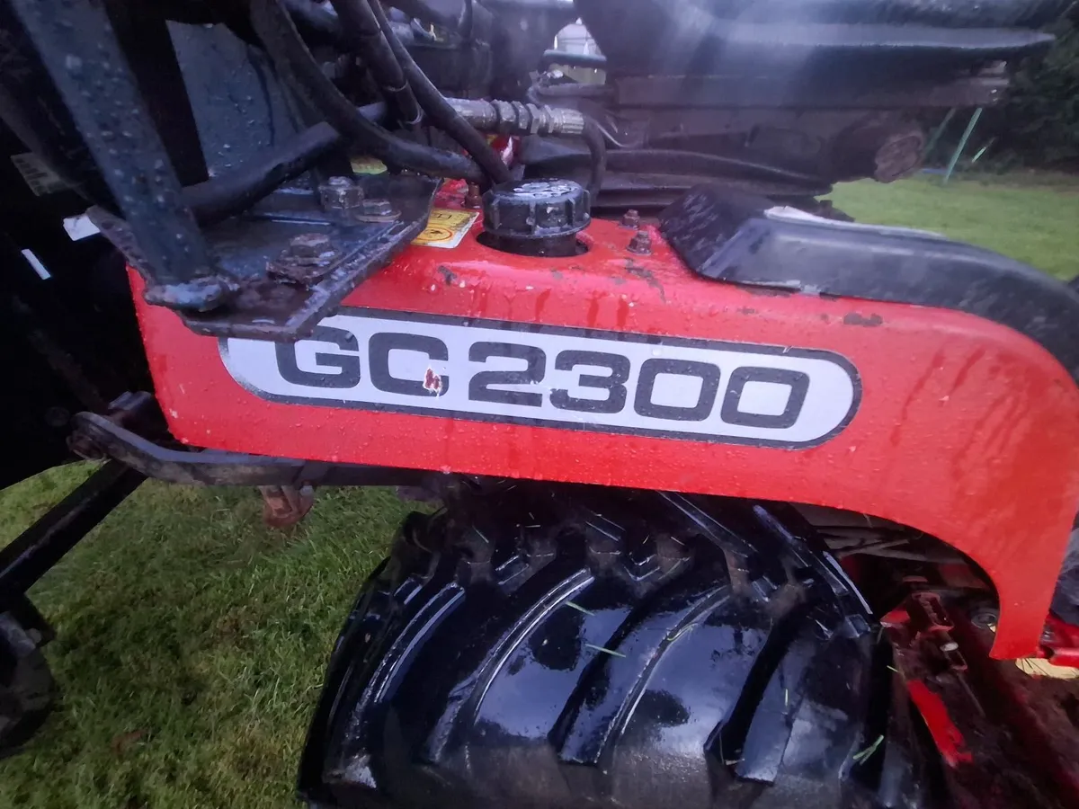 Massey Ferguson Compact Tractor - Image 4
