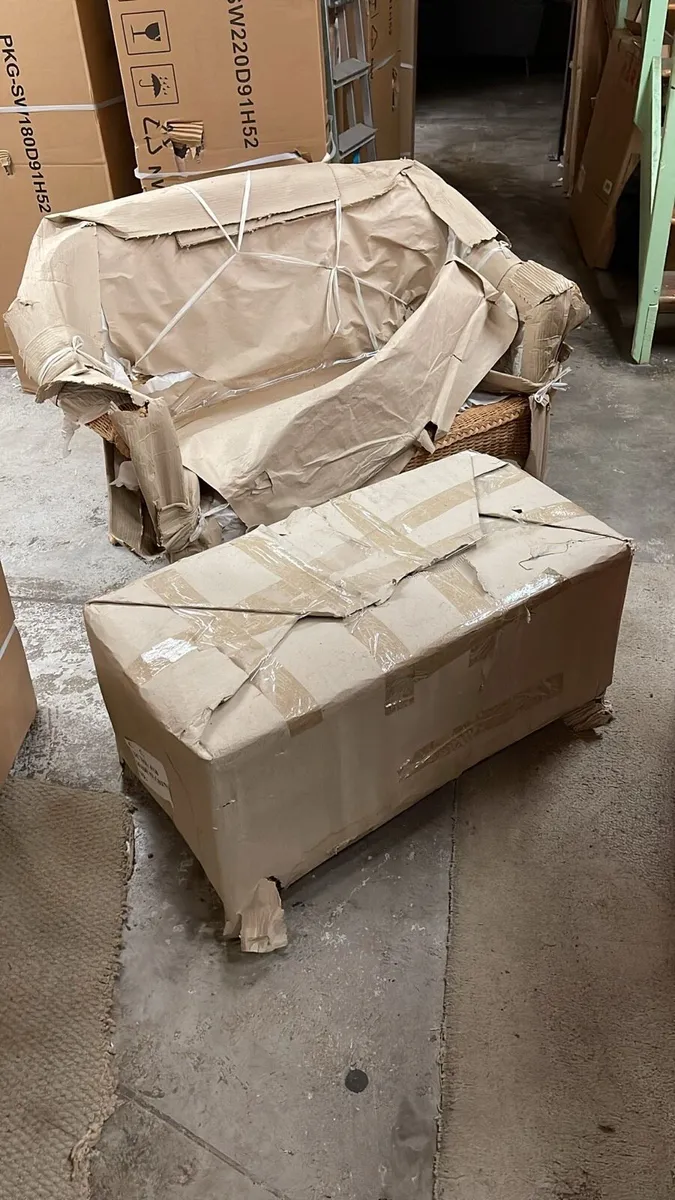 Cane seater sofa w coffee table - Image 4