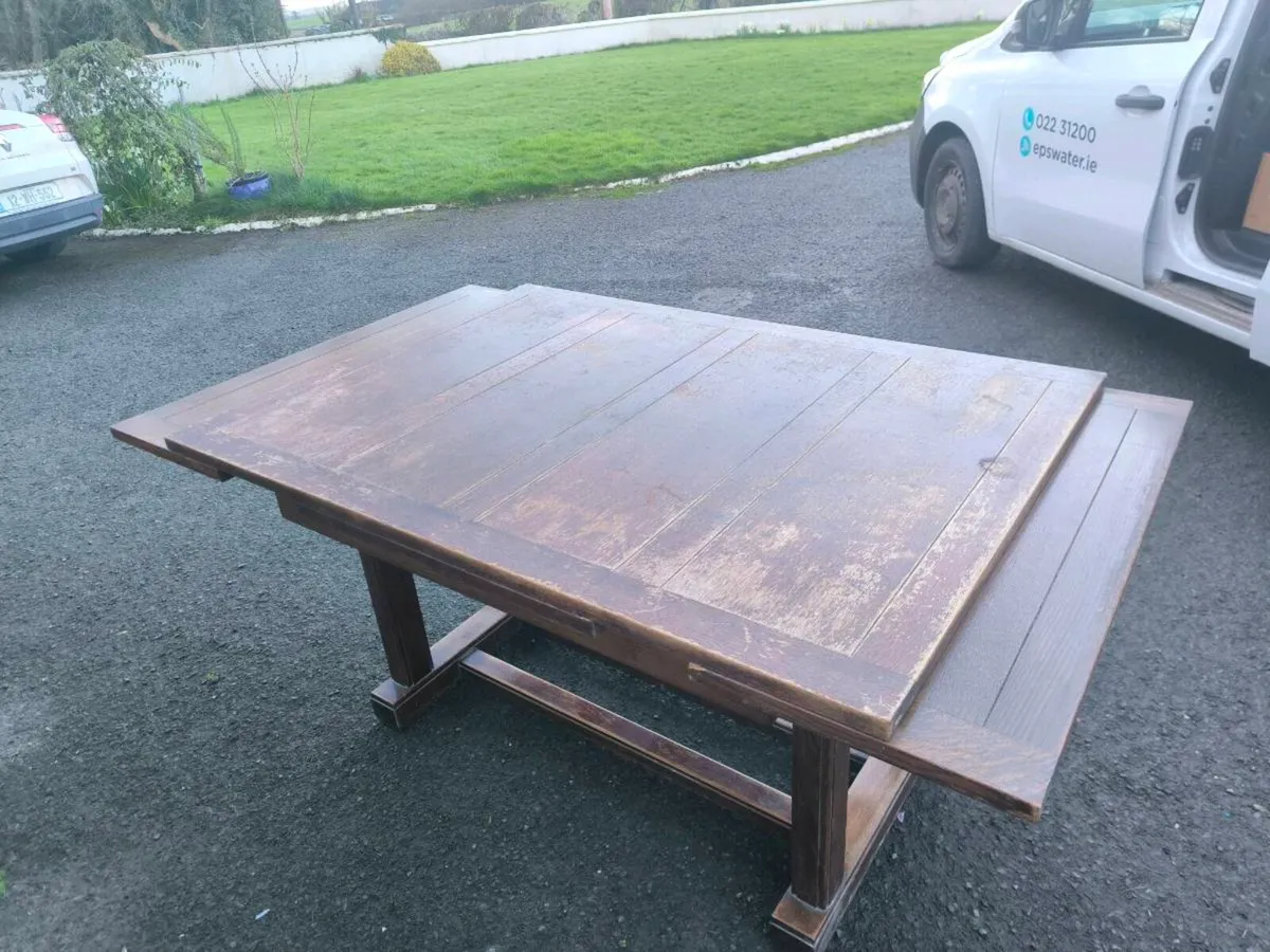 Kitchen table - Image 2