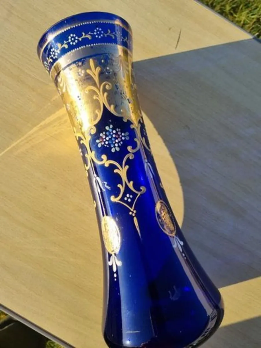 Large Bohemian glass vase in Art Nouveau style - Image 4