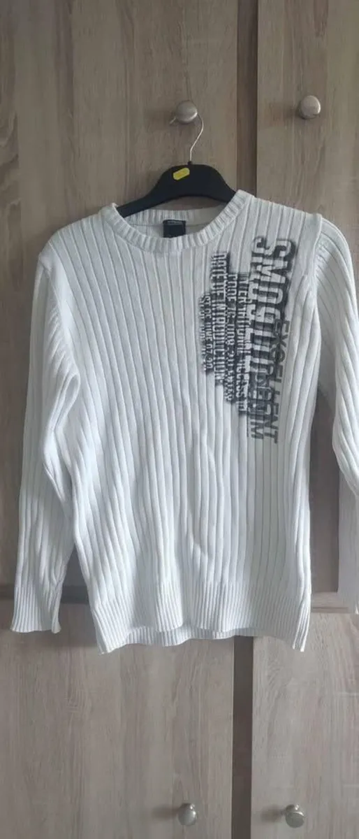 white sweater fits s sm - Image 1