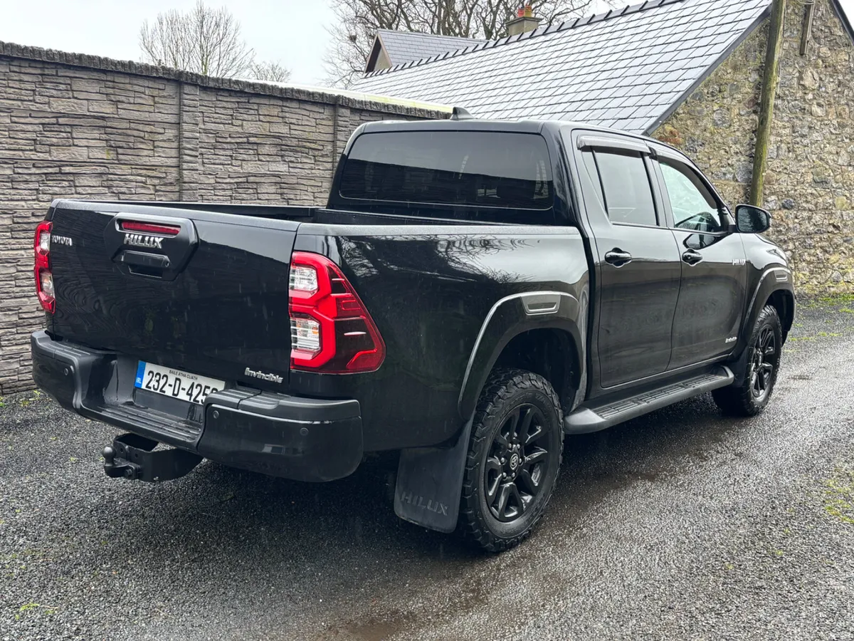 Toyota Hilux 2023 - Image 4
