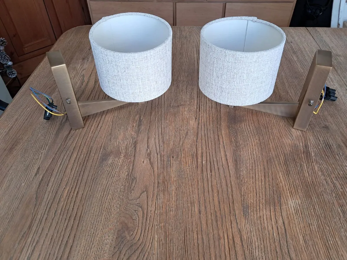 Pair of wall lamps, perfect condition - Image 2
