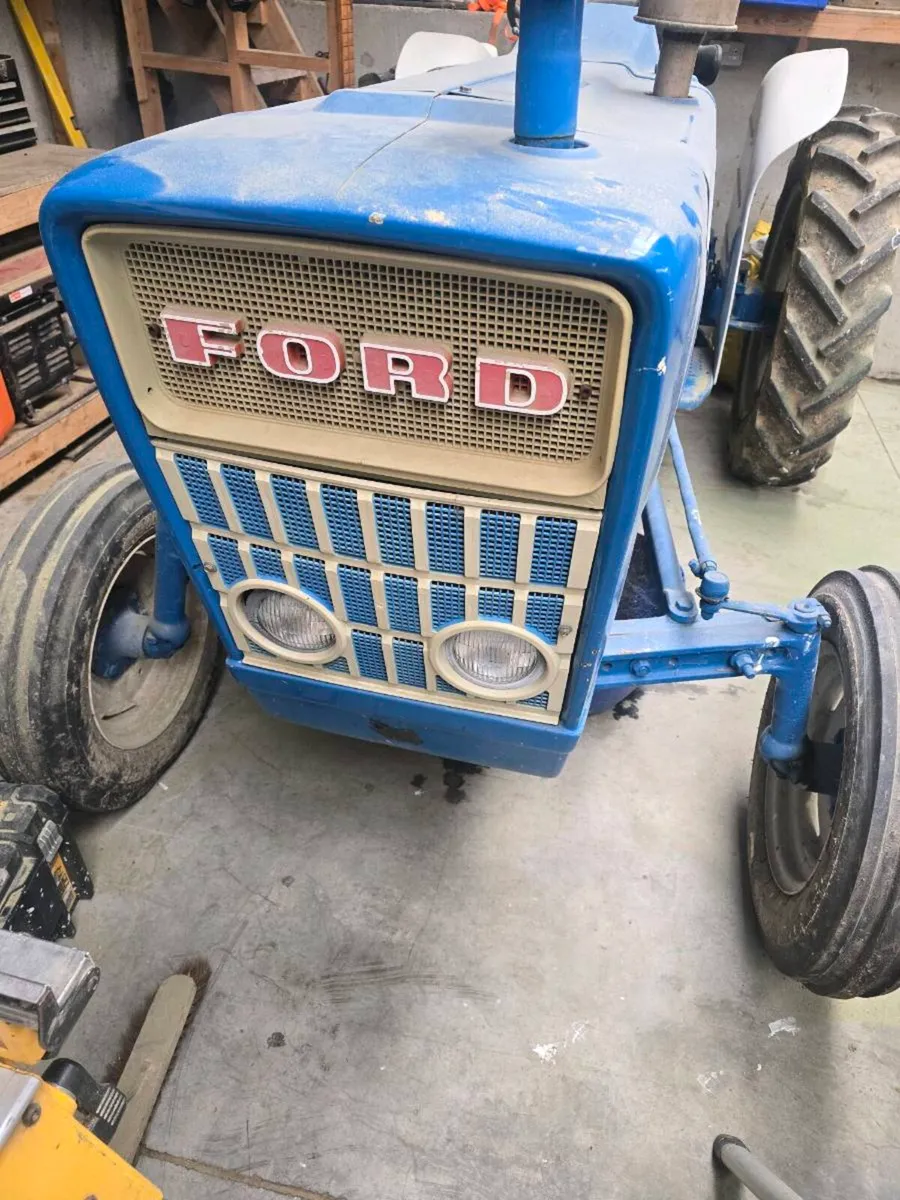 Ford 3000 tractor - Image 2