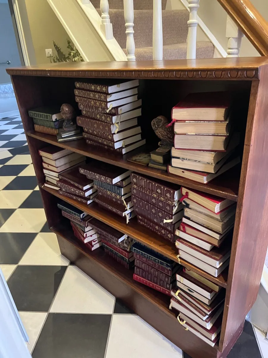 Book case - Image 1