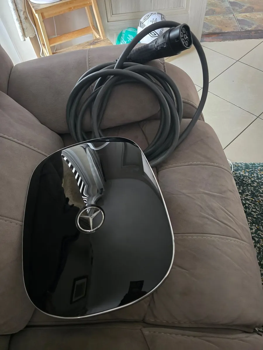 EV Charger Tethered with cable - Image 1