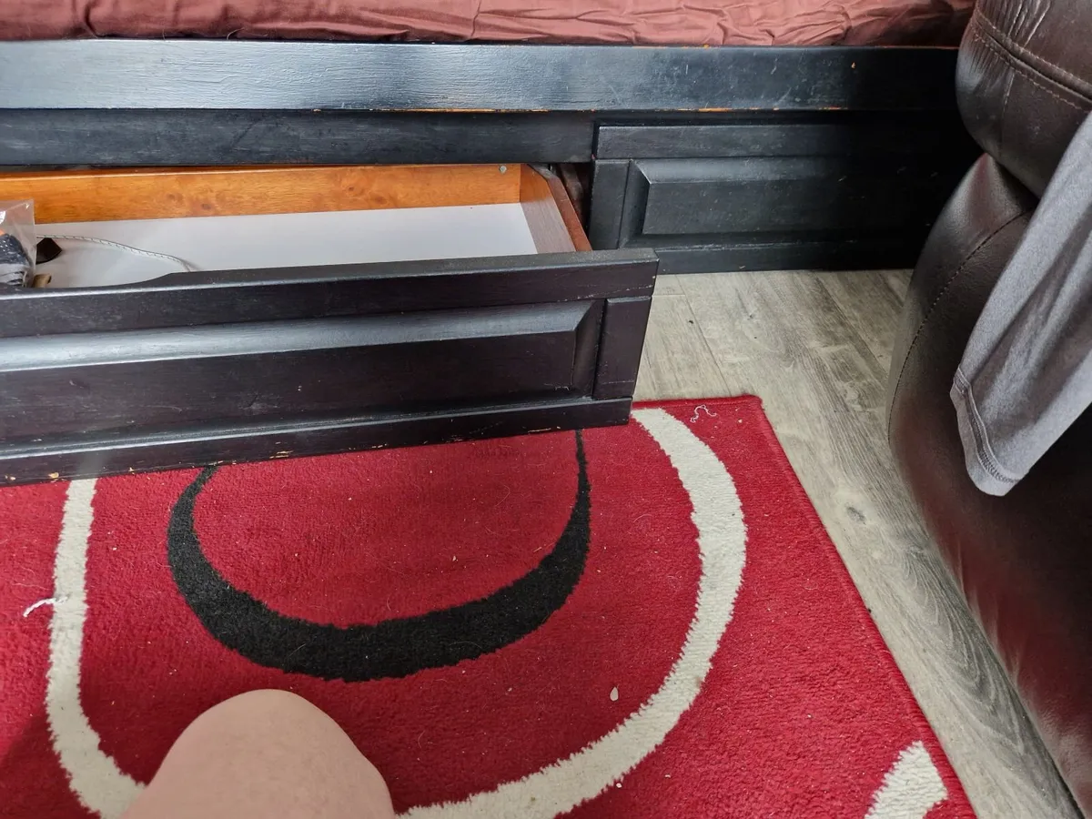 Timber Sofa bed - Image 3