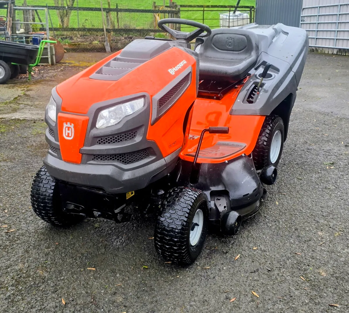 22HP Husqvarna - Image 1