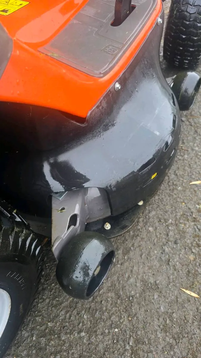 22HP Husqvarna - Image 4