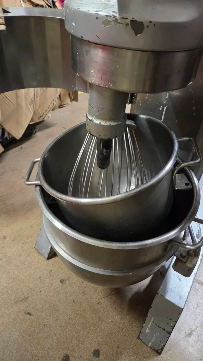 Hogarth H600 Commercial Mixer - Image 3