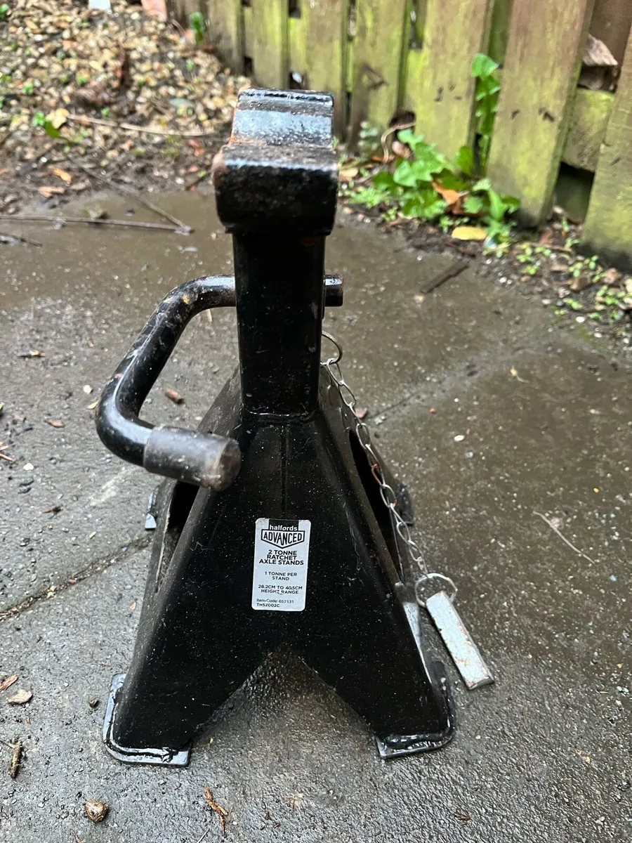 Trolley jack and 4 ratchet stands - Image 4