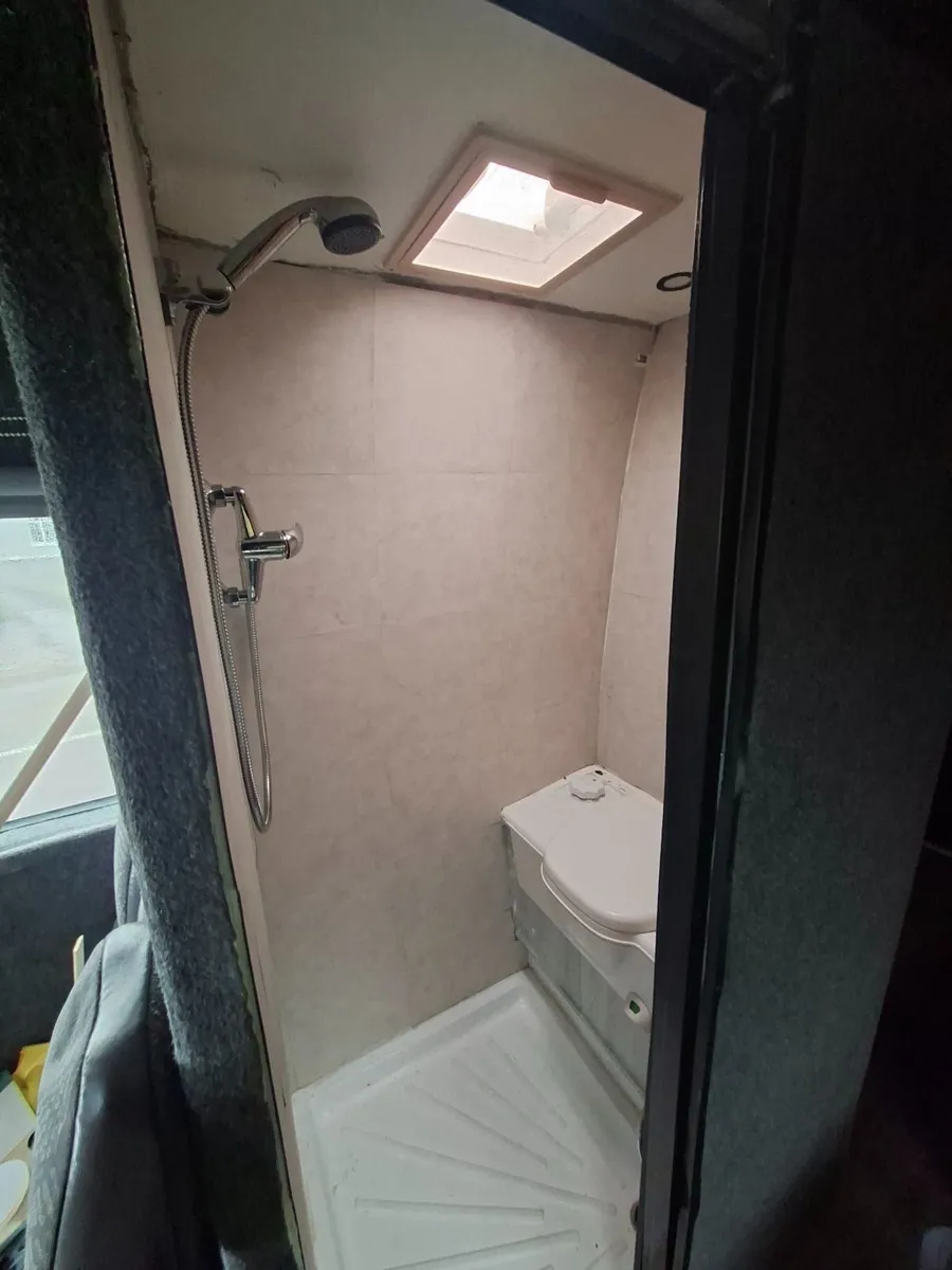 Nissan Interstar Campervan - Image 4